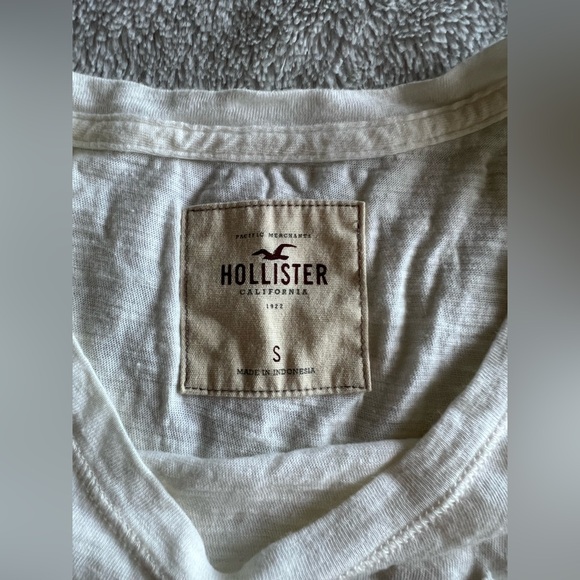 Hollister Outfit Bundle - Picture 6 of 6